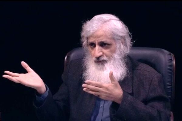 یکی از آسیب‌های تلویزیون تبدیل شدن دین به کالای تجاری است
